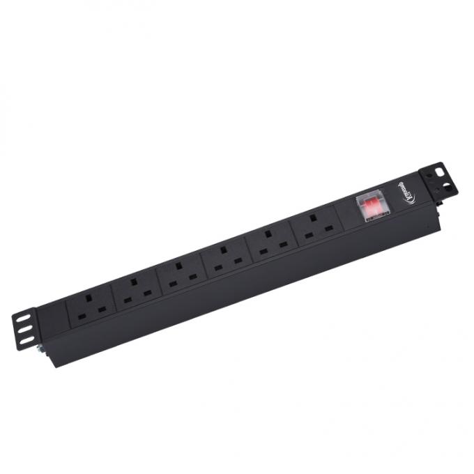 英標(biāo)6位10A+總開關(guān)PDU